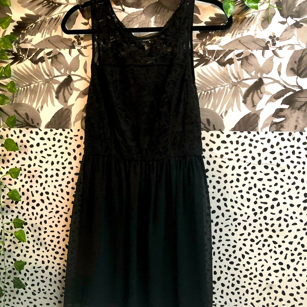 Black Lily Rose Dress